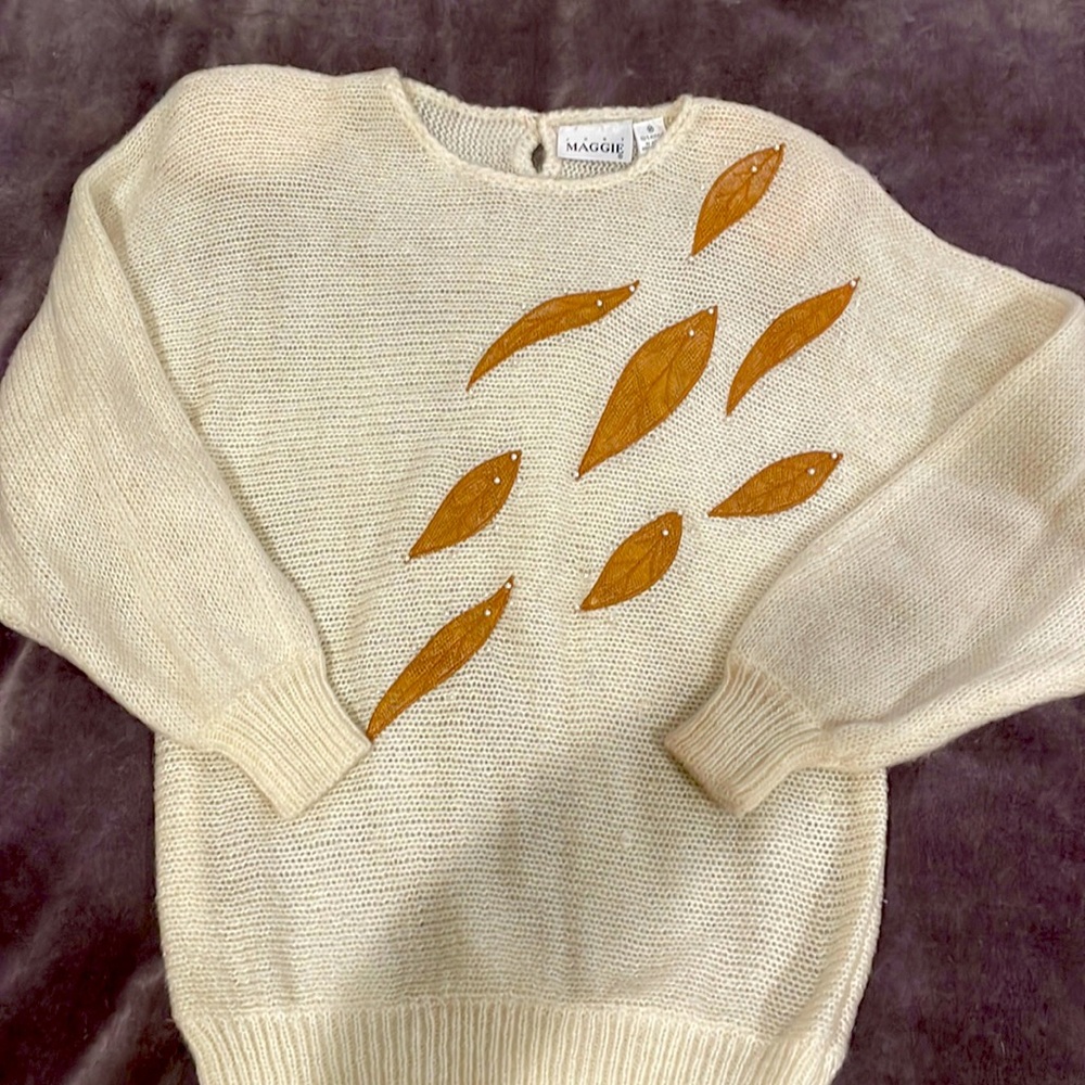 1990s vintage women’s leather appliquéd sweater size medium